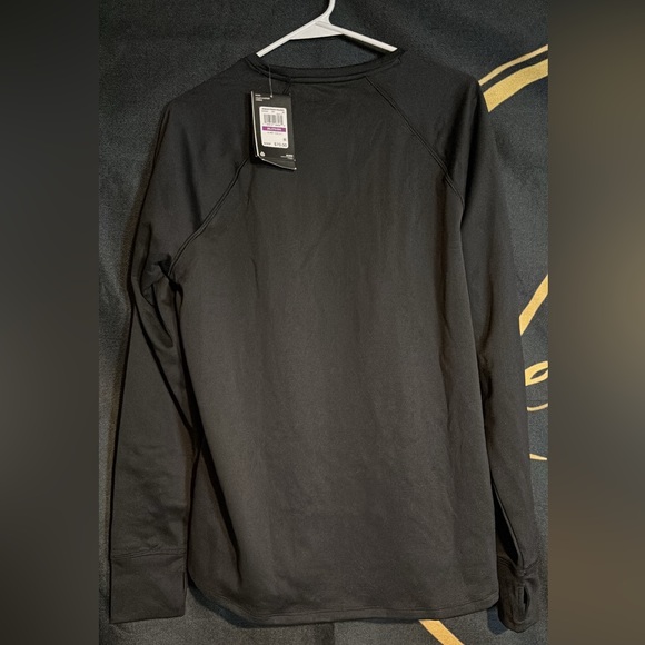 Under Armour Shirt - Picture 5 of 6